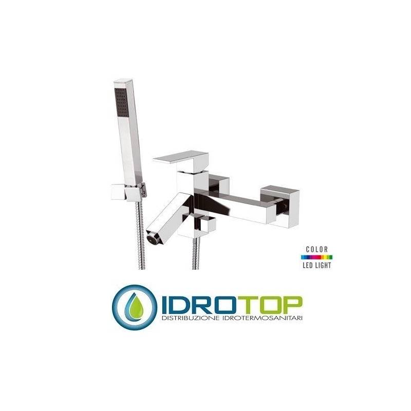 Miscelatore Q-COLOR VASCA  esterno con kit doccia, flessibile lungo 150 cm e luce led Cromo Remer