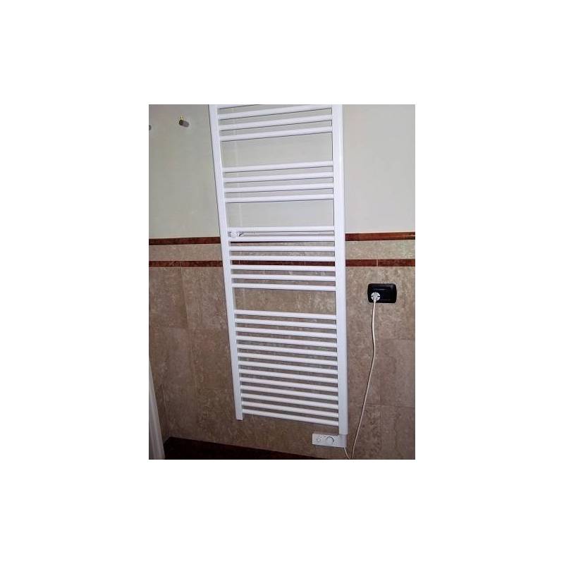 Termoarredo elettrico CORTINA in ambiente Bagno